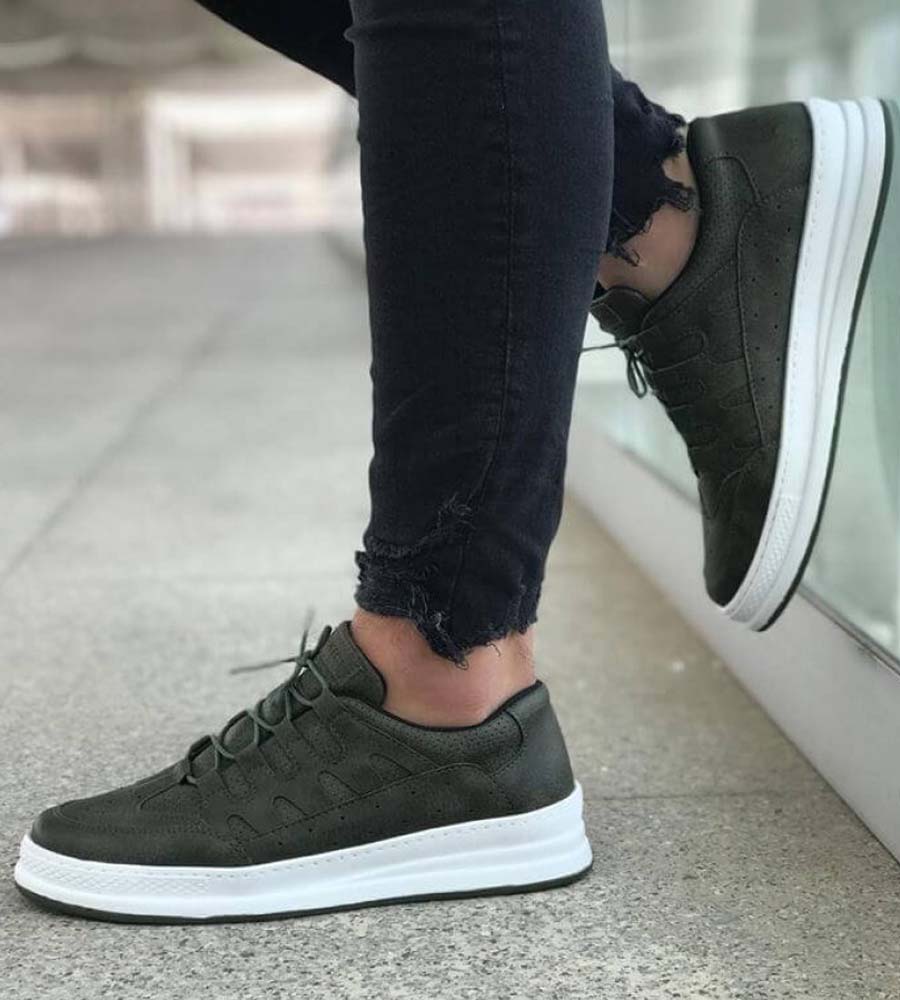 Mens Sneakers shoes C040