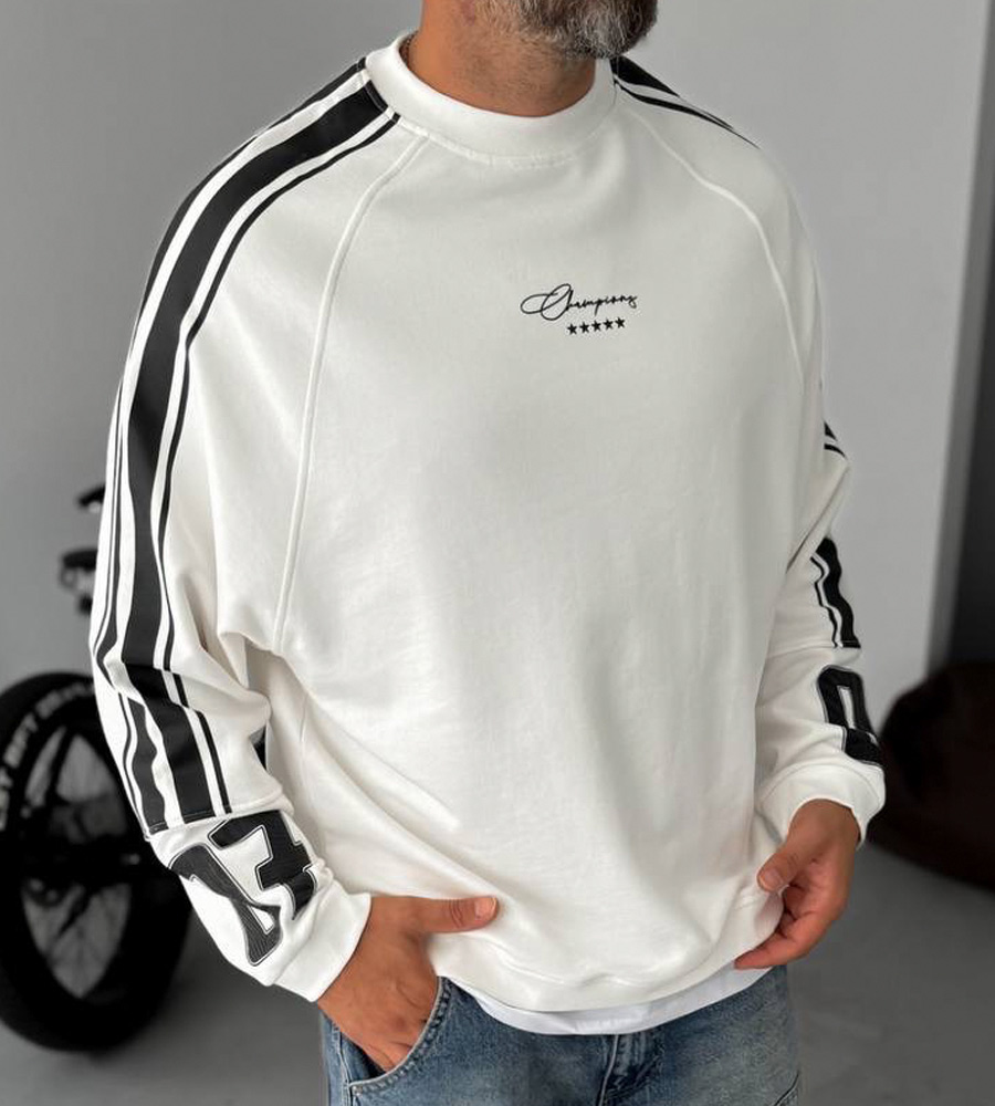 Sweatshirt -CHAMPIONS- TR26110JA