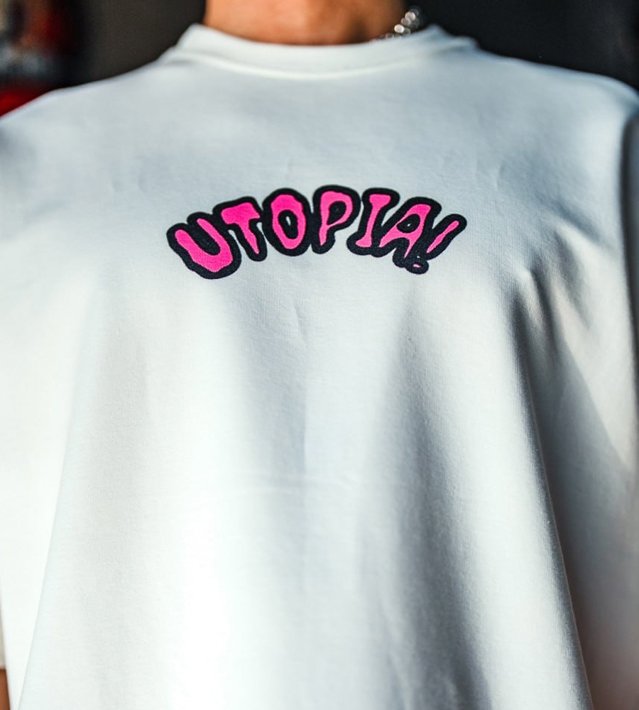 Oversized t-shirt -UTOPIA- TR094ES