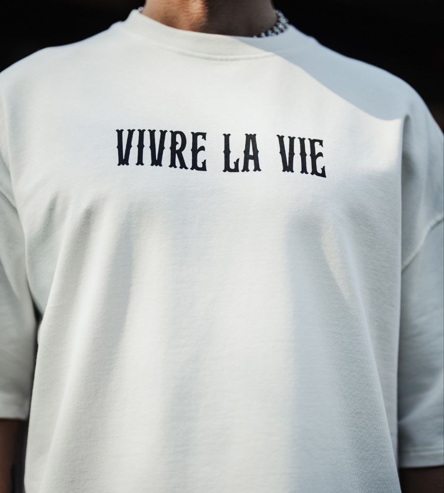 Oversized t-shirt -VIVRE LA VIE- TR107ES