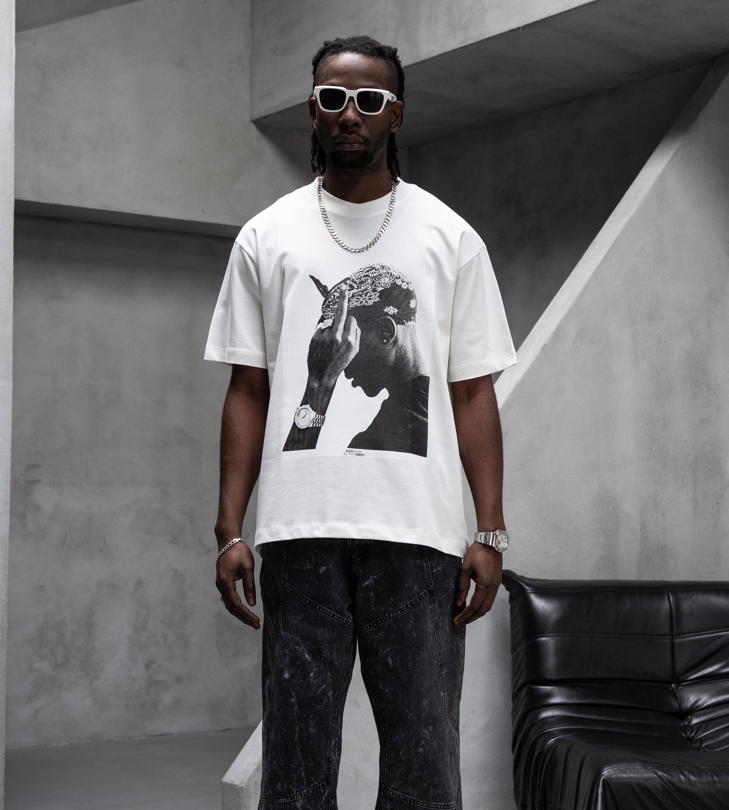 Oversized t-shirt -F*CK LOVE- TR1747BL BLACK ISLAND