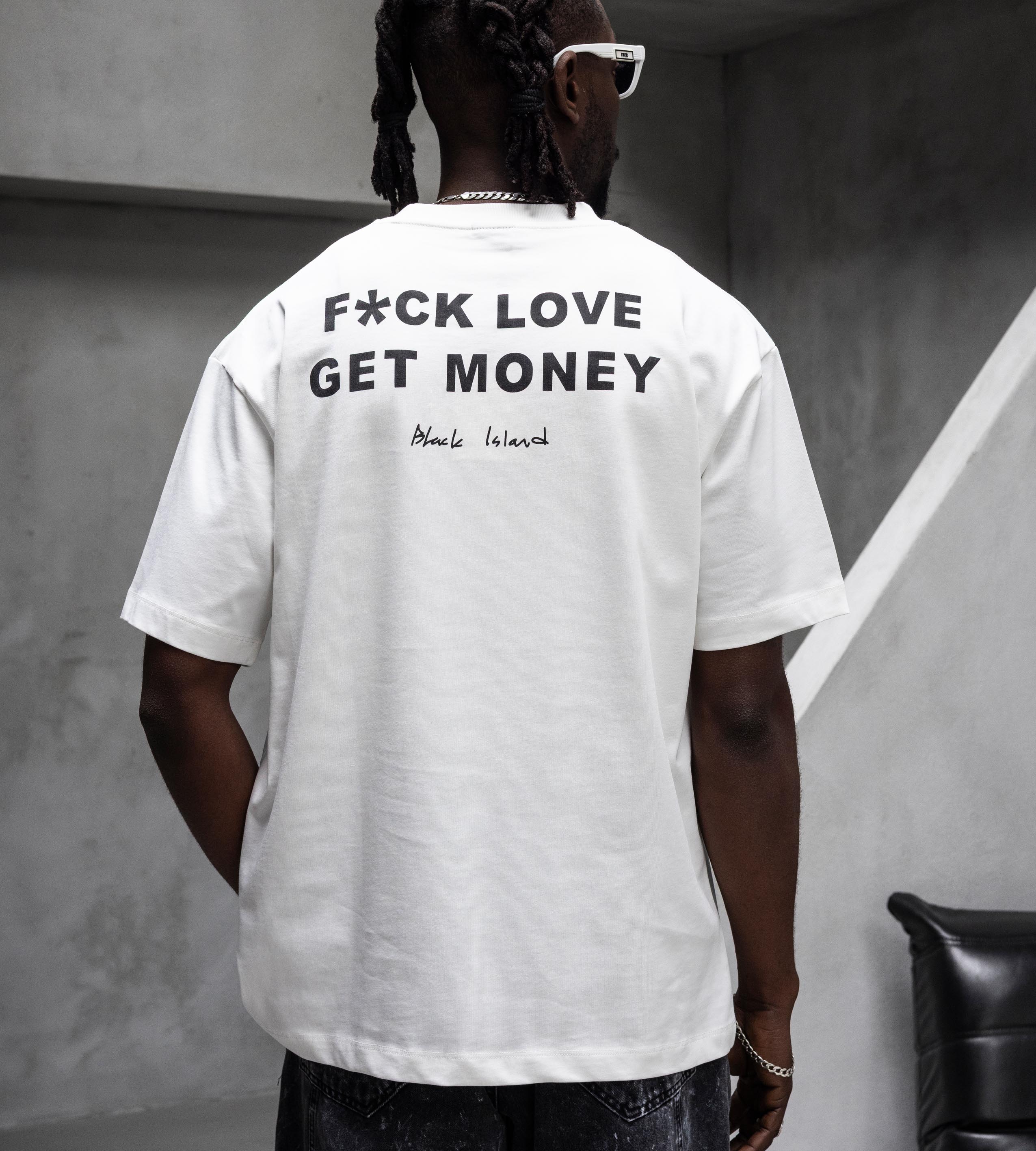 Oversized t-shirt -F*CK LOVE- TR1747BL BLACK ISLAND