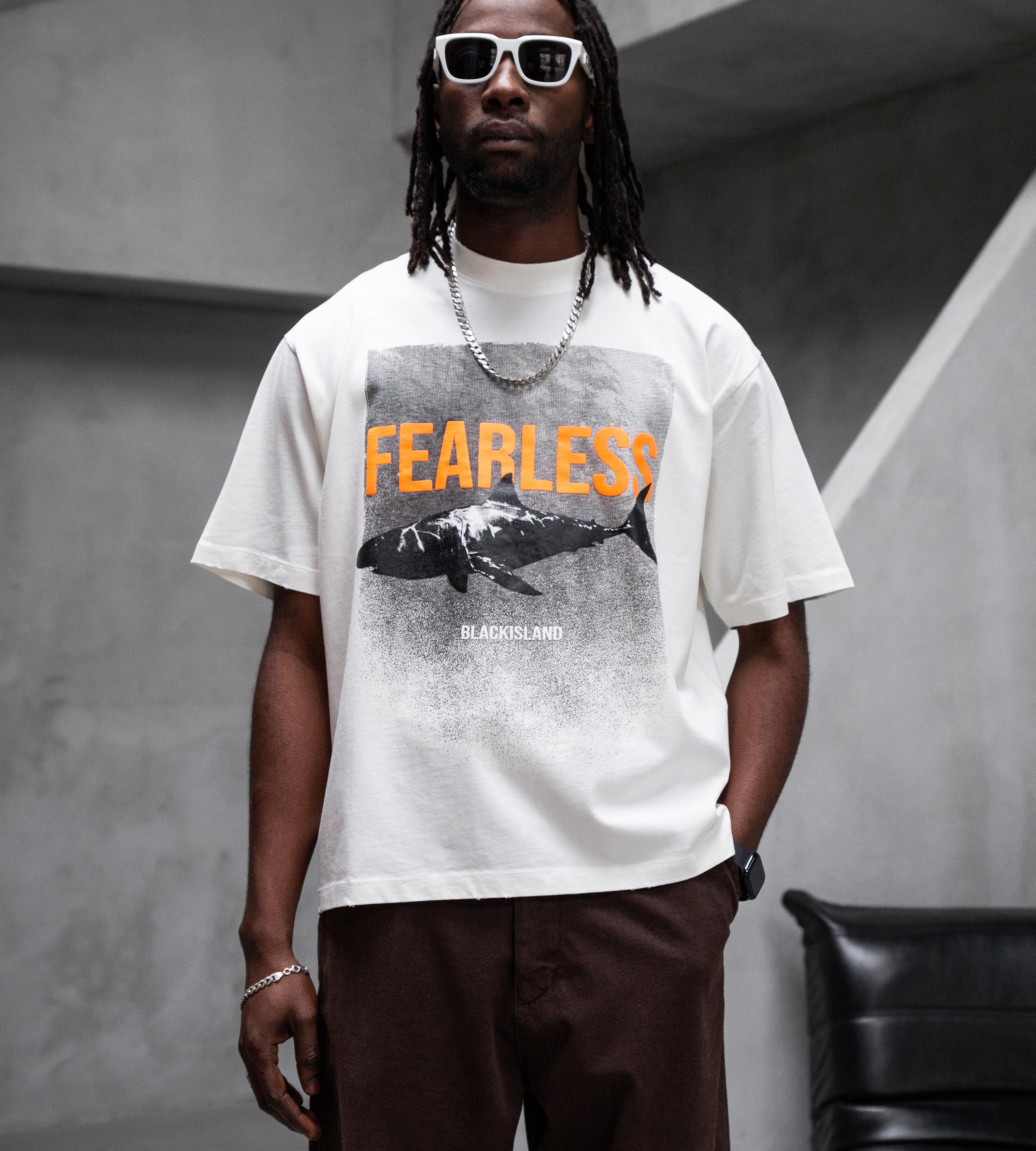 Oversized t-shirt -FEARLESS- TR1858BL BLACK ISLAND