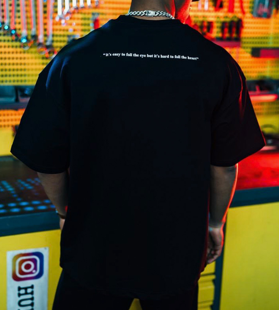 Oversized t-shirt -HEART- TR35ES