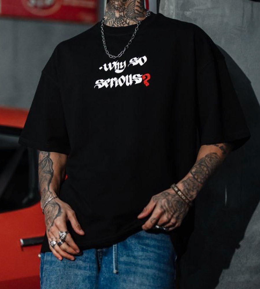 Oversized t-shirt -SERIOUS- TR76ES