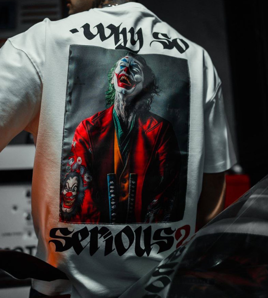 Oversized t-shirt -SERIOUS- TR76ES