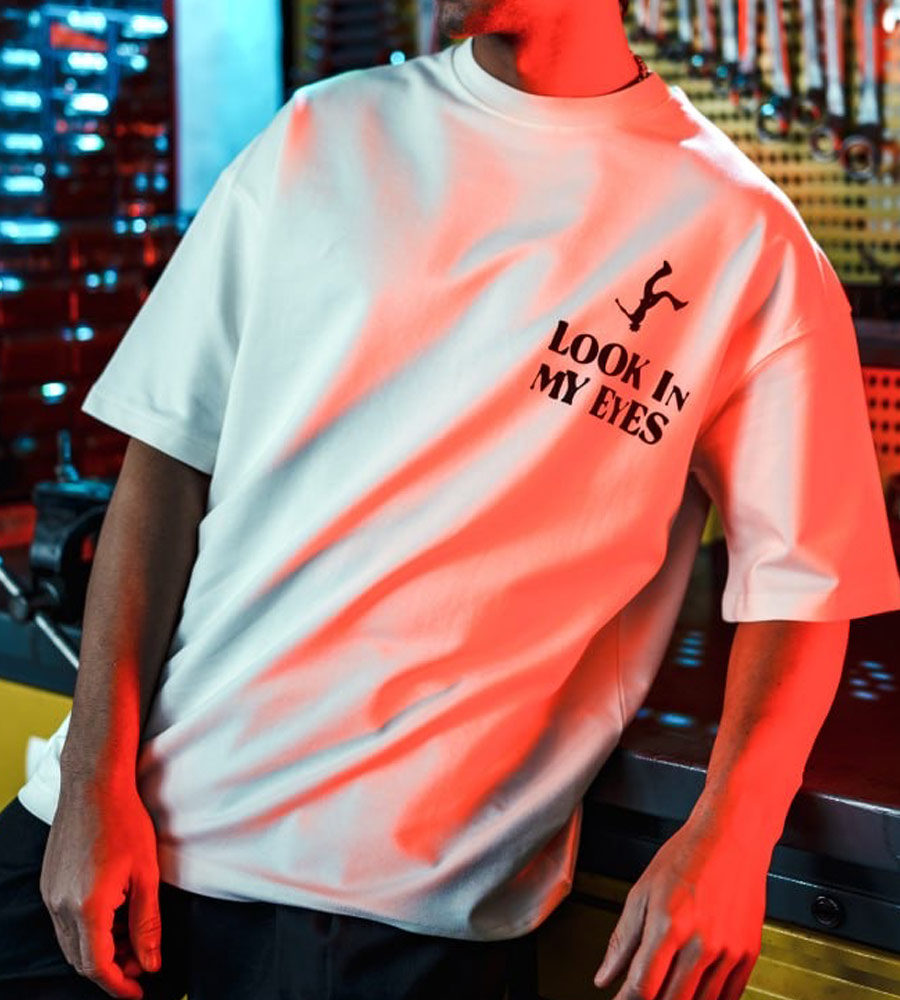 Oversized t-shirt -UTOPIA- TR99ES